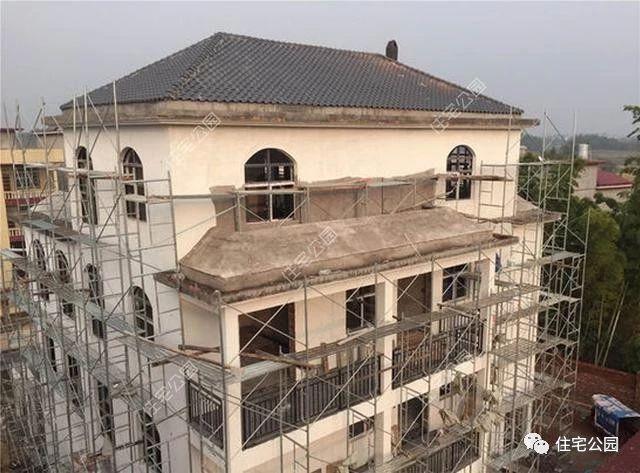 自建房帶超大庭院、泳池，看完都不想在城里買房了