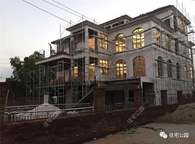 自建房帶超大庭院、泳池，看完都不想在城里買房了