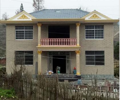 湖南21萬自建歐式別墅，引來全村圍觀仿建，真值！