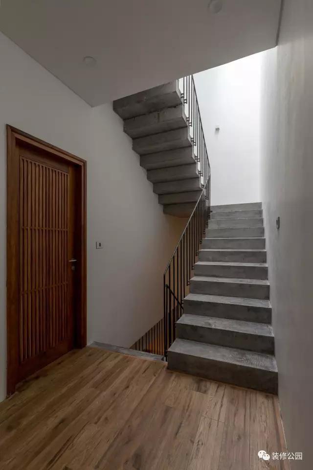 農(nóng)村別墅裝修這樣搞，比刷白墻還省錢，內(nèi)外墻都行