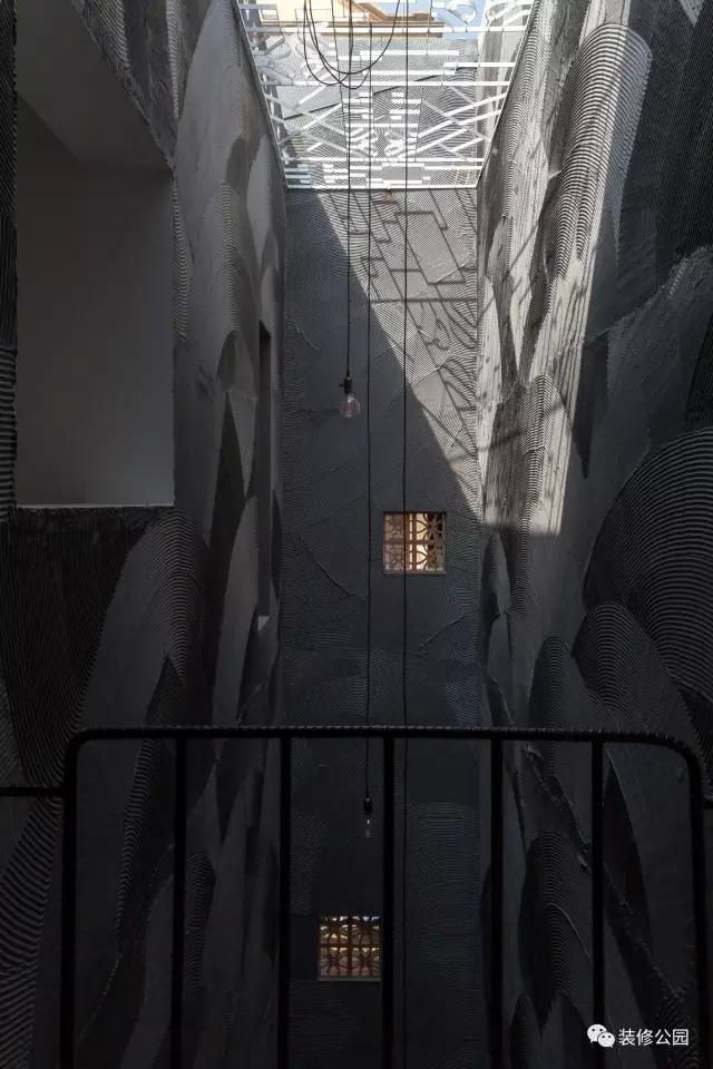 農(nóng)村別墅裝修這樣搞，比刷白墻還省錢，內(nèi)外墻都行