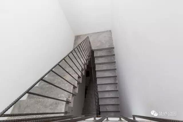 農(nóng)村別墅裝修這樣搞，比刷白墻還省錢，內(nèi)外墻都行