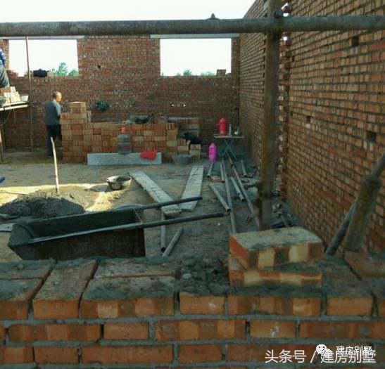 農村自建兩層住宅，主體毛坯造價僅花7萬？