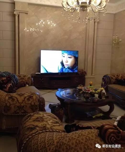 土豪曬500萬農(nóng)村自建房，沒想到最后卻被網(wǎng)友扒皮