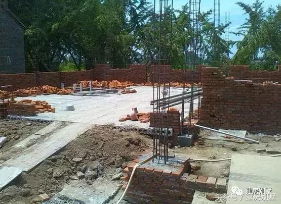 25萬(wàn)自建農(nóng)村一層豪華小別墅，城市商品房四分之一的造價(jià)