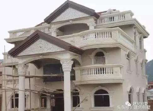 羅馬柱搭配的好，房子至少可以加10分