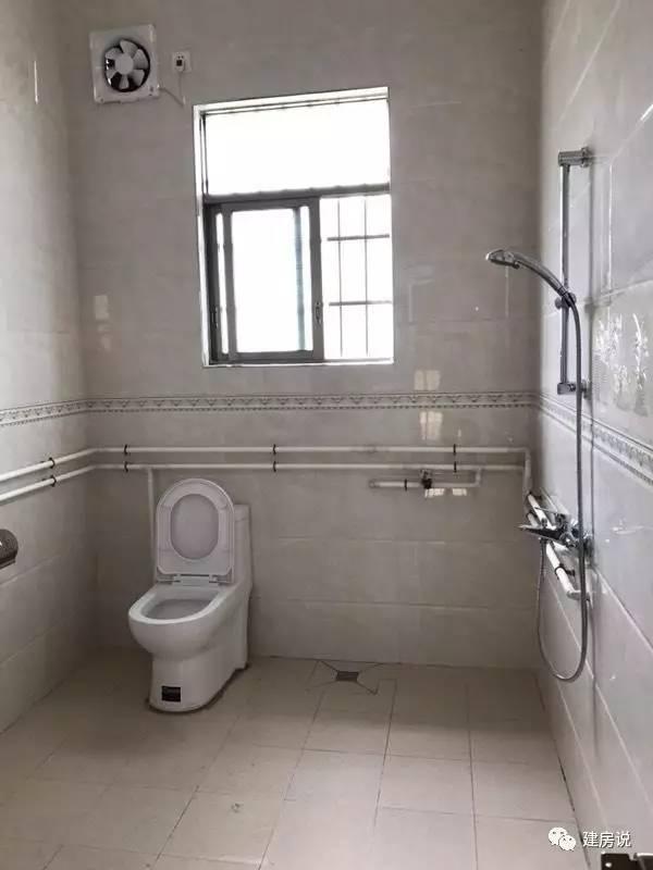 老板自建豪華洋氣的三層農(nóng)村別墅，不愧是福建的房子！