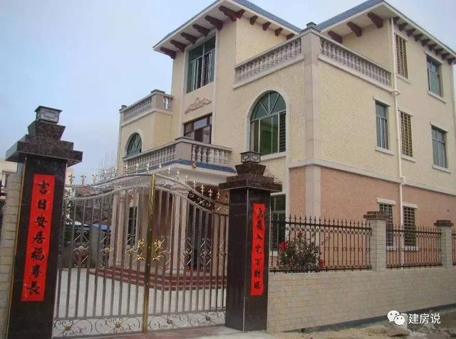 網(wǎng)友自建三層農(nóng)村別墅，內(nèi)部裝修不奢華但很有味道