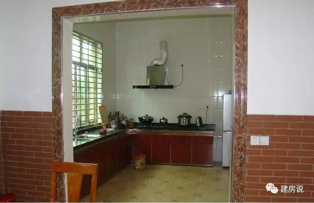 網(wǎng)友自建三層農(nóng)村別墅，內(nèi)部裝修不奢華但很有味道