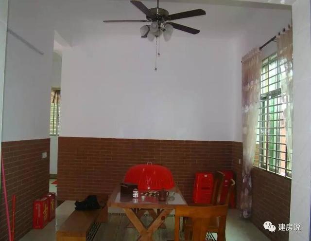 網(wǎng)友自建三層農(nóng)村別墅，內(nèi)部裝修不奢華但很有味道