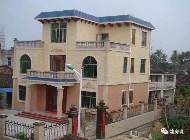 網(wǎng)友自建三層農(nóng)村別墅，內(nèi)部裝修不奢華但很有味道