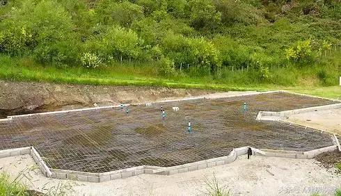 實(shí)拍華人夫妻新西蘭自建房全過程，有山有水有鄰家女孩