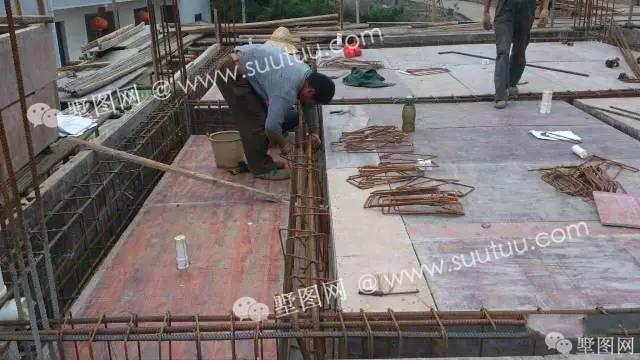 湖南小伙回鄉(xiāng)建三層大別墅，真的很漂亮！