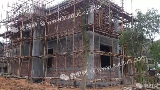 湖南小伙回鄉(xiāng)建三層大別墅，真的很漂亮！