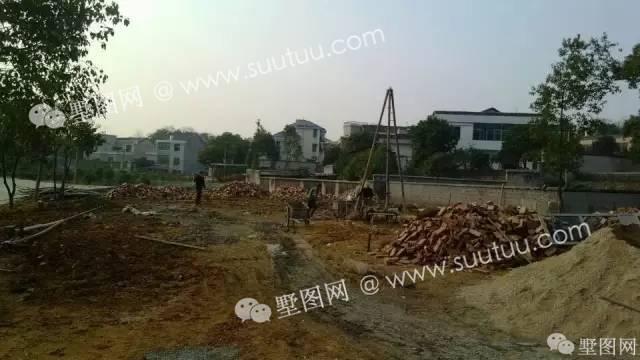 湖南小伙回鄉(xiāng)建三層大別墅，真的很漂亮！