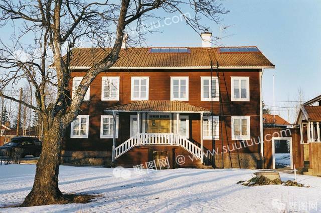 各地小磚窯陸續(xù)被關(guān)停，以后蓋別墅價格可就貴了不少！