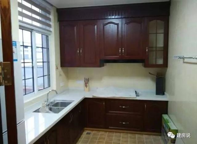 蘇州網(wǎng)友曬三層農(nóng)村別墅，帶洋氣花園很有格局