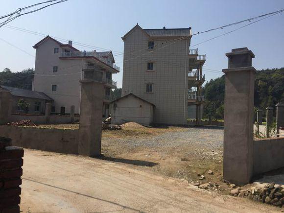 血淚教訓(xùn)，70多萬(wàn)建的別墅，不到5年就過(guò)時(shí)了