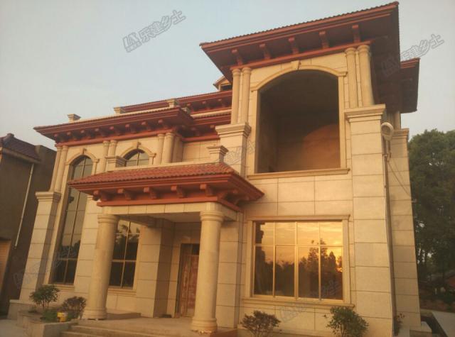 湖北二層歐式別墅設(shè)計，是誰把效果圖搬出來了？