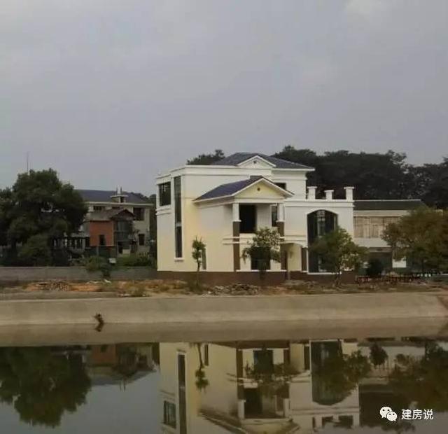 湖南網(wǎng)友曬自建三層農(nóng)村別墅，外觀和裝修完美搭配