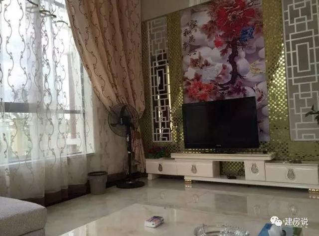 湖南網(wǎng)友曬自建三層農(nóng)村別墅，外觀和裝修完美搭配