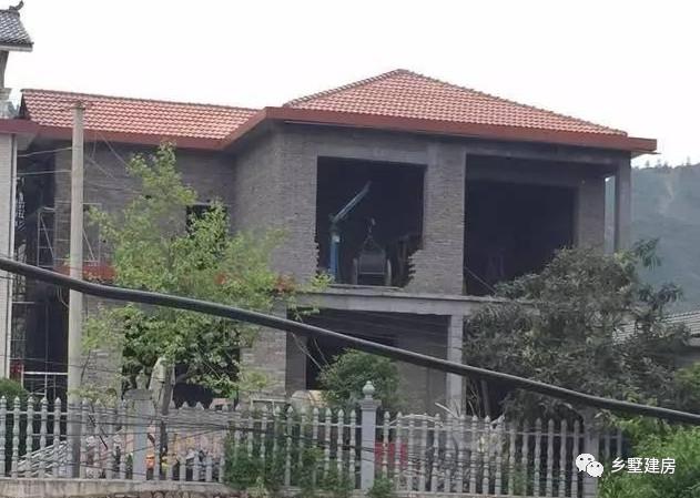 13萬自建農(nóng)村二層小樓，超值，雖然外觀普通，但戶型超實(shí)用