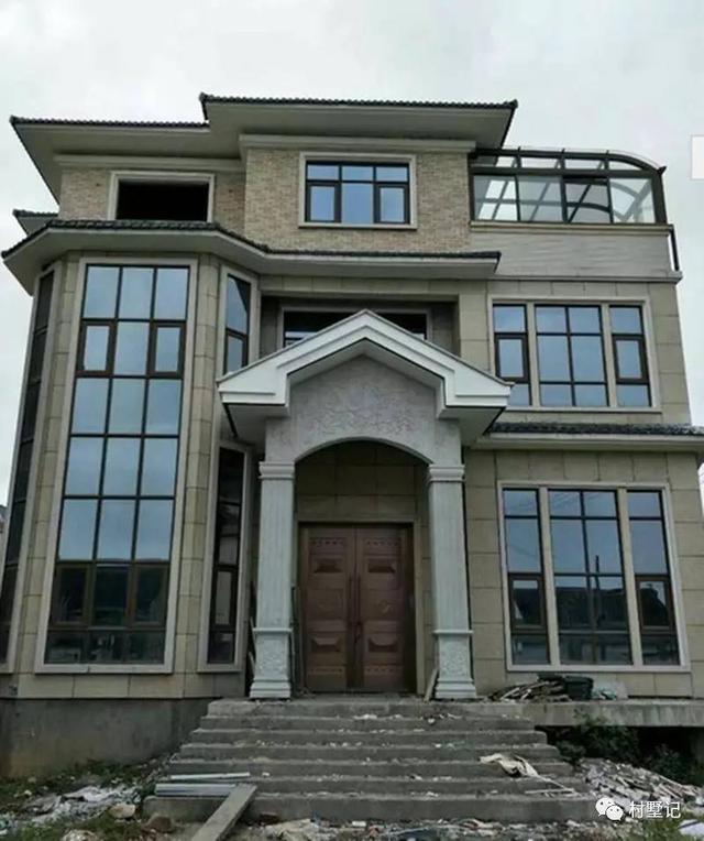 這些建好的農(nóng)村別墅，可能比城里商品房好100倍