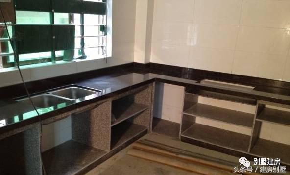 鄰居家有小孩出生，我的房子就不能建了，這種風(fēng)俗你村有嗎？