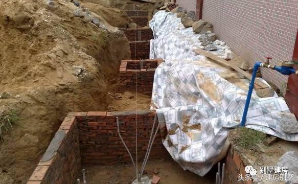 鄰居家有小孩出生，我的房子就不能建了，這種風(fēng)俗你村有嗎？