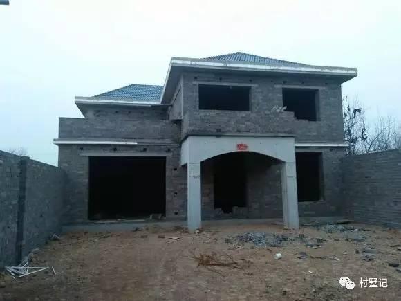 江西老張自建二層農(nóng)村別墅，鄰居沒建整天都說好后悔