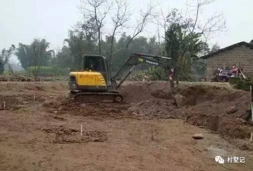 25萬(wàn)建二層農(nóng)村別墅，圓了媳婦兒的別墅夢(mèng)