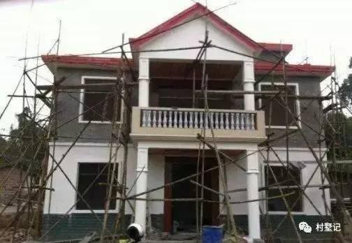 25萬(wàn)建二層農(nóng)村別墅，圓了媳婦兒的別墅夢(mèng)