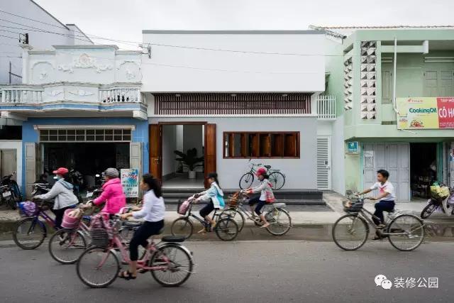 傳統(tǒng)堂屋加現(xiàn)代客廳，這才是農(nóng)村別墅正確打開(kāi)方式