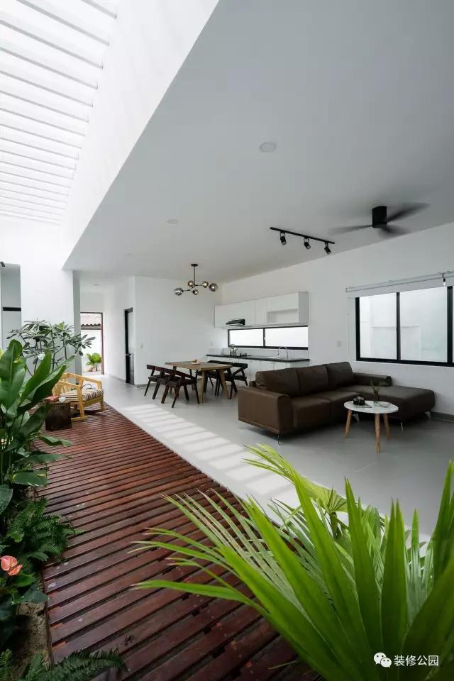 傳統(tǒng)堂屋加現(xiàn)代客廳，這才是農(nóng)村別墅正確打開(kāi)方式