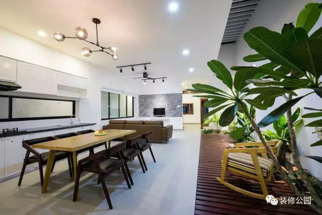 傳統(tǒng)堂屋加現(xiàn)代客廳，這才是農(nóng)村別墅正確打開(kāi)方式