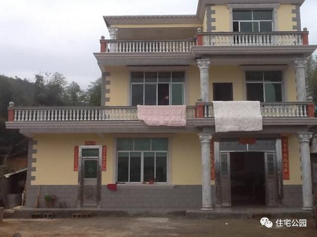 12套30萬建成農(nóng)村別墅，第3套南北適合第6套丑哭卻是首選？