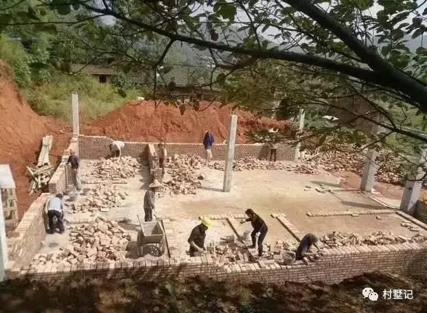 實拍現(xiàn)在的農(nóng)村二層別墅，人人都能建