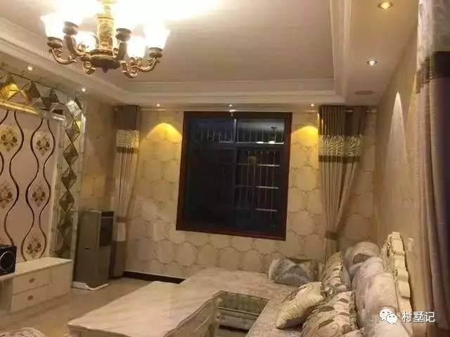 網(wǎng)友在老家建農(nóng)村別墅，大面積落地窗讓家里每個(gè)人都點(diǎn)贊