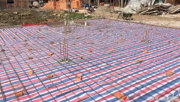 在浙江老家建起一棟四層商住兩用房，奶奶開始當起了“包租婆”