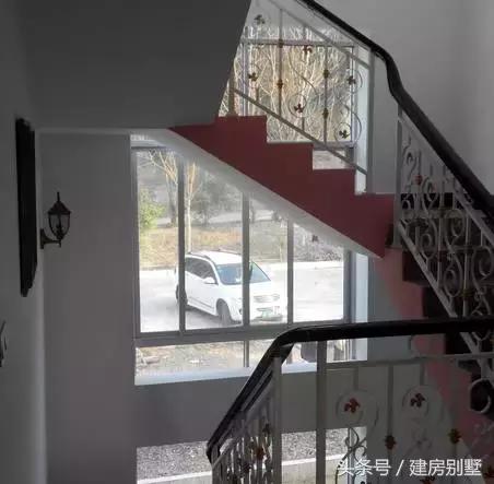 自建三層小別墅施工方式引熱議，江西老表說出了心里話