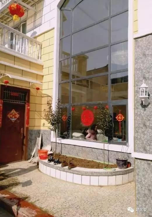 80后花50萬(wàn)自建三層別墅，造型漂亮惹村里人都羨慕