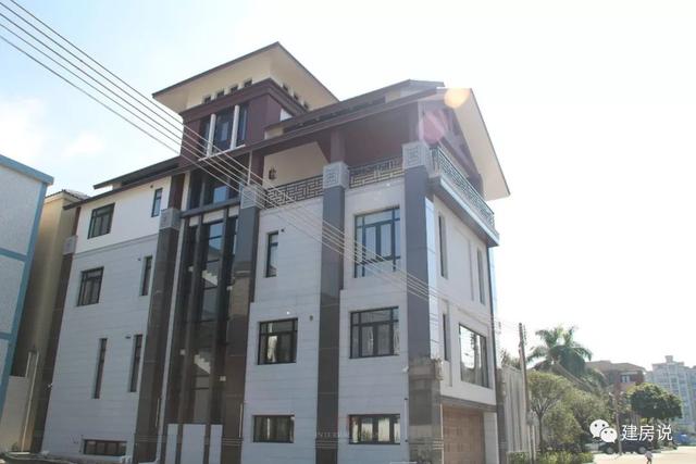 廣東3棟豪宅別墅實(shí)拍，主人住的順風(fēng)順?biāo)? src="/uploads/allimg/180510/10162020H-22.jpg" img_width="1080" img_height="720" inline="0" style="box-sizing: border-box; -webkit-tap-highlight-color: transparent; border-style: none; max-width: 100%; display: block; margin: 10px auto;" /></p>
<p style="box-sizing: border-box; -webkit-tap-highlight-color: transparent; margin: 16px 0px; padding: 0px; color: rgb(34, 34, 34); font-family: "PingFang SC", "Hiragino Sans GB", "Microsoft YaHei", "WenQuanYi Micro Hei", "Helvetica Neue", Arial, sans-serif; font-size: 16px;"><img alt=