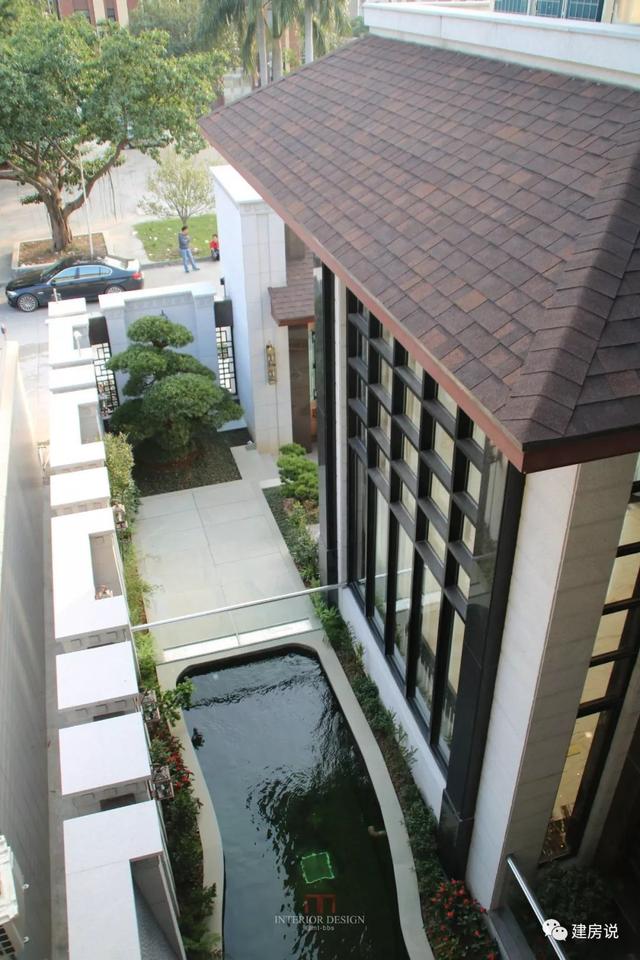 廣東3棟豪宅別墅實(shí)拍，主人住的順風(fēng)順?biāo)? src="/uploads/allimg/180510/10162052S-28.jpg" img_width="1080" img_height="1620" inline="0" style="box-sizing: border-box; -webkit-tap-highlight-color: transparent; border-style: none; max-width: 100%; display: block; margin: 10px auto;" /></p>
<p style="box-sizing: border-box; -webkit-tap-highlight-color: transparent; margin: 16px 0px; padding: 0px; color: rgb(34, 34, 34); font-family: "PingFang SC", "Hiragino Sans GB", "Microsoft YaHei", "WenQuanYi Micro Hei", "Helvetica Neue", Arial, sans-serif; font-size: 16px;"><img alt=