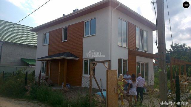 簡歐風格15米X10米兩層帶車庫磚混農(nóng)村二層房屋設計圖帶建成的圖片