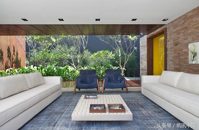 海南設(shè)計很新穎的房子帶庭院和室內(nèi)裝修設(shè)計圖