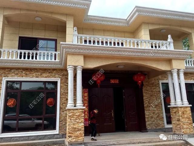 2024年最火爆的農(nóng)村自建房戶型，附施工過程和完工圖