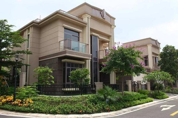 近年在農(nóng)村能看到一排排的別墅，為什么農(nóng)民們還喊著沒(méi)錢？