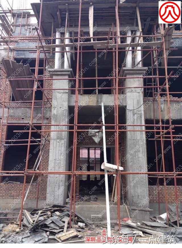 帶地下室和小塔樓的三層豪華歐式別墅效果圖+建造施工實景照片！