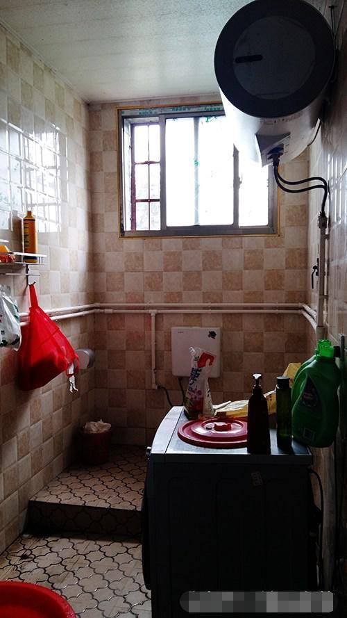 離開深圳7年，曬曬我姐農(nóng)村自建別墅，博古架和樓梯太贊了！