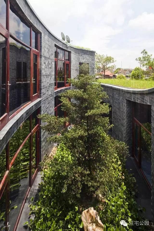 別墅 | 自建房別墅做成這樣也是絕了，滿眼的綠色！